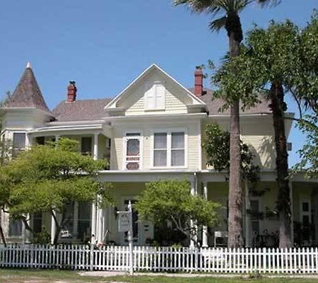 Angel Rose Bed And Breakfast 락포트 외부 사진
